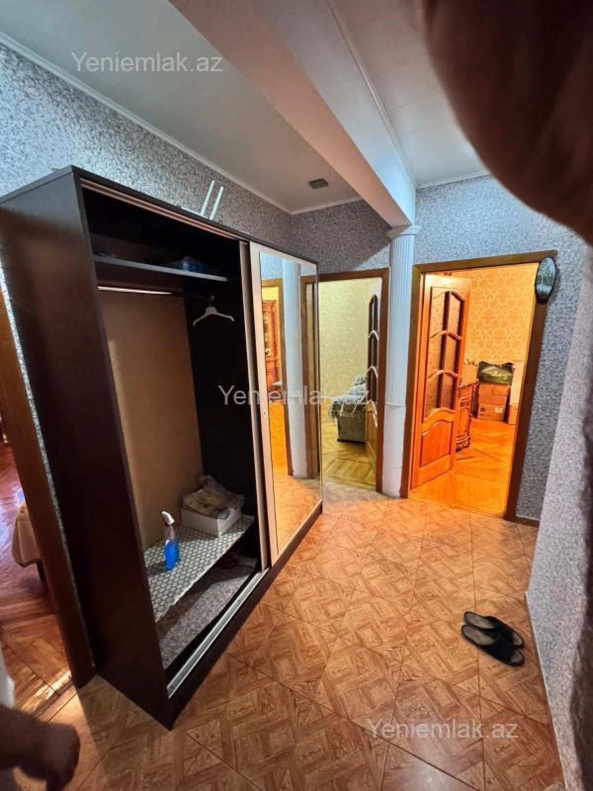 Satılır 4 otaqlı köhnə tikili 105 m²