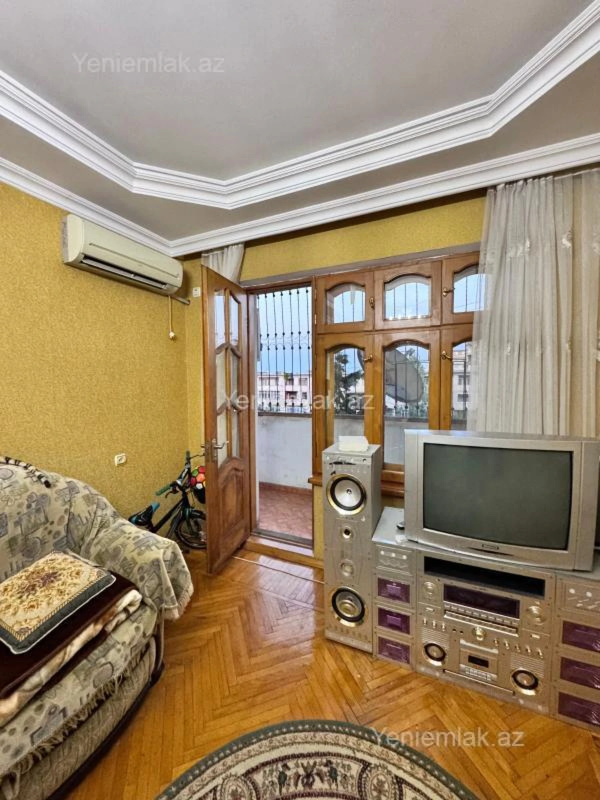 Satılır 4 otaqlı köhnə tikili 105 m²