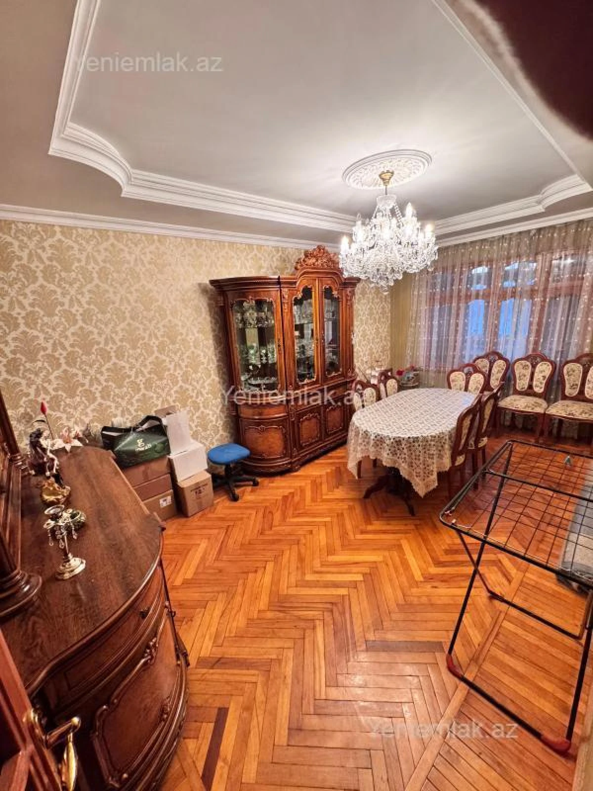 Satılır 4 otaqlı köhnə tikili 105 m²