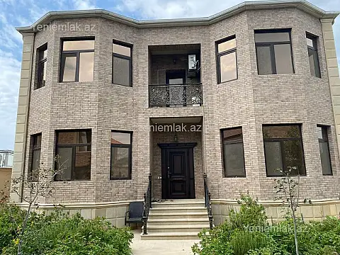 Satılır 5 otaqlı həyət evi 360 m²