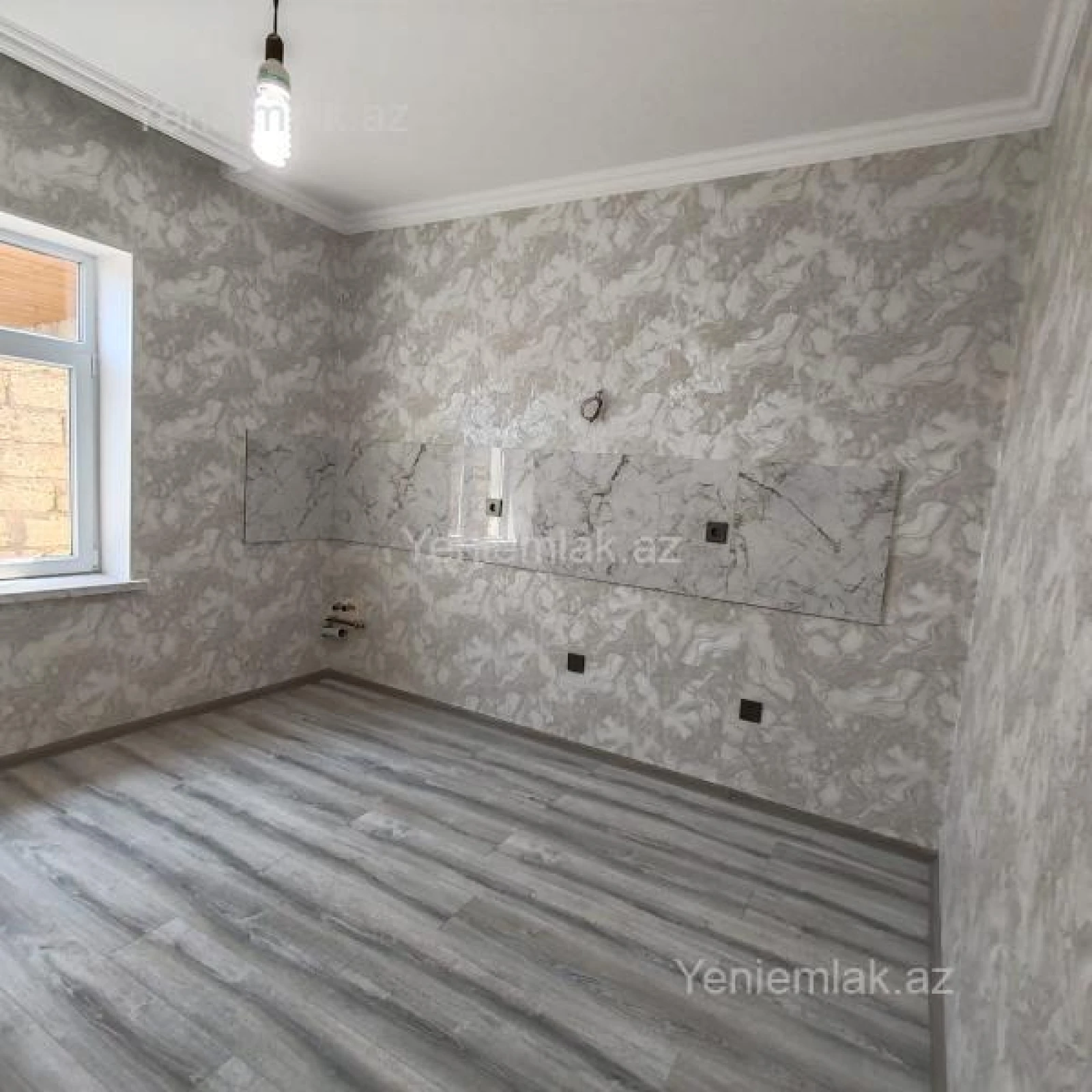 Satılır 4 otaqlı həyət evi 120 m²