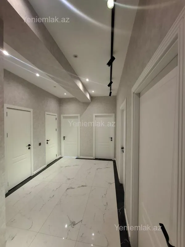 Satılır 3 otaqlı yeni tikili 97 m²