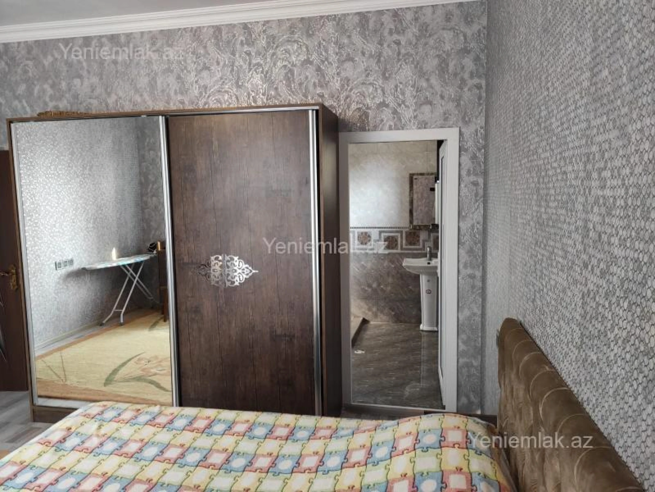 Satılır 4 otaqlı həyət evi 130 m²