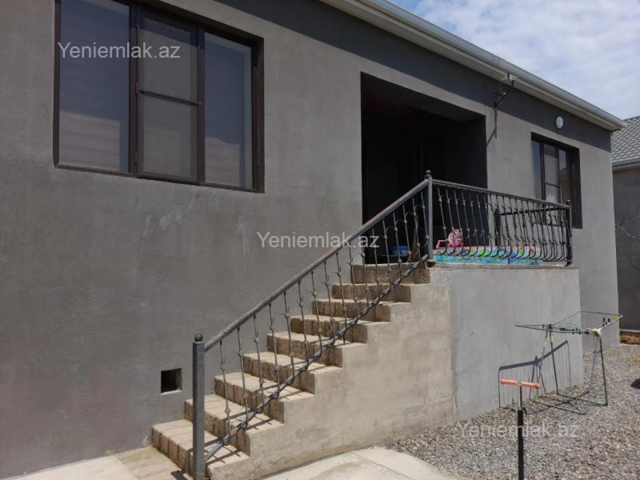 Satılır 4 otaqlı həyət evi 130 m²