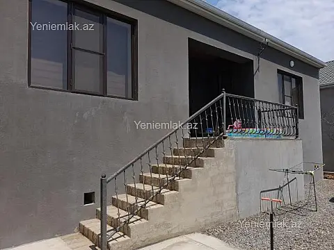Satılır 4 otaqlı həyət evi 130 m²