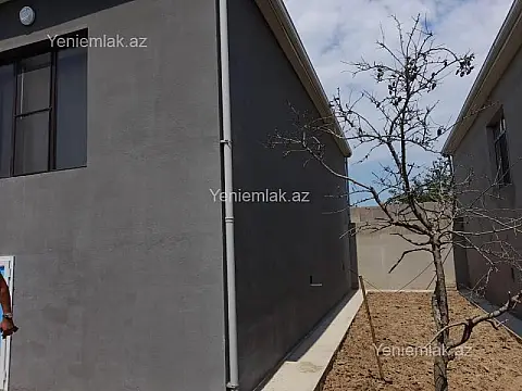 Satılır 4 otaqlı həyət evi 130 m²