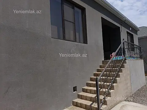 Satılır 4 otaqlı həyət evi 130 m²