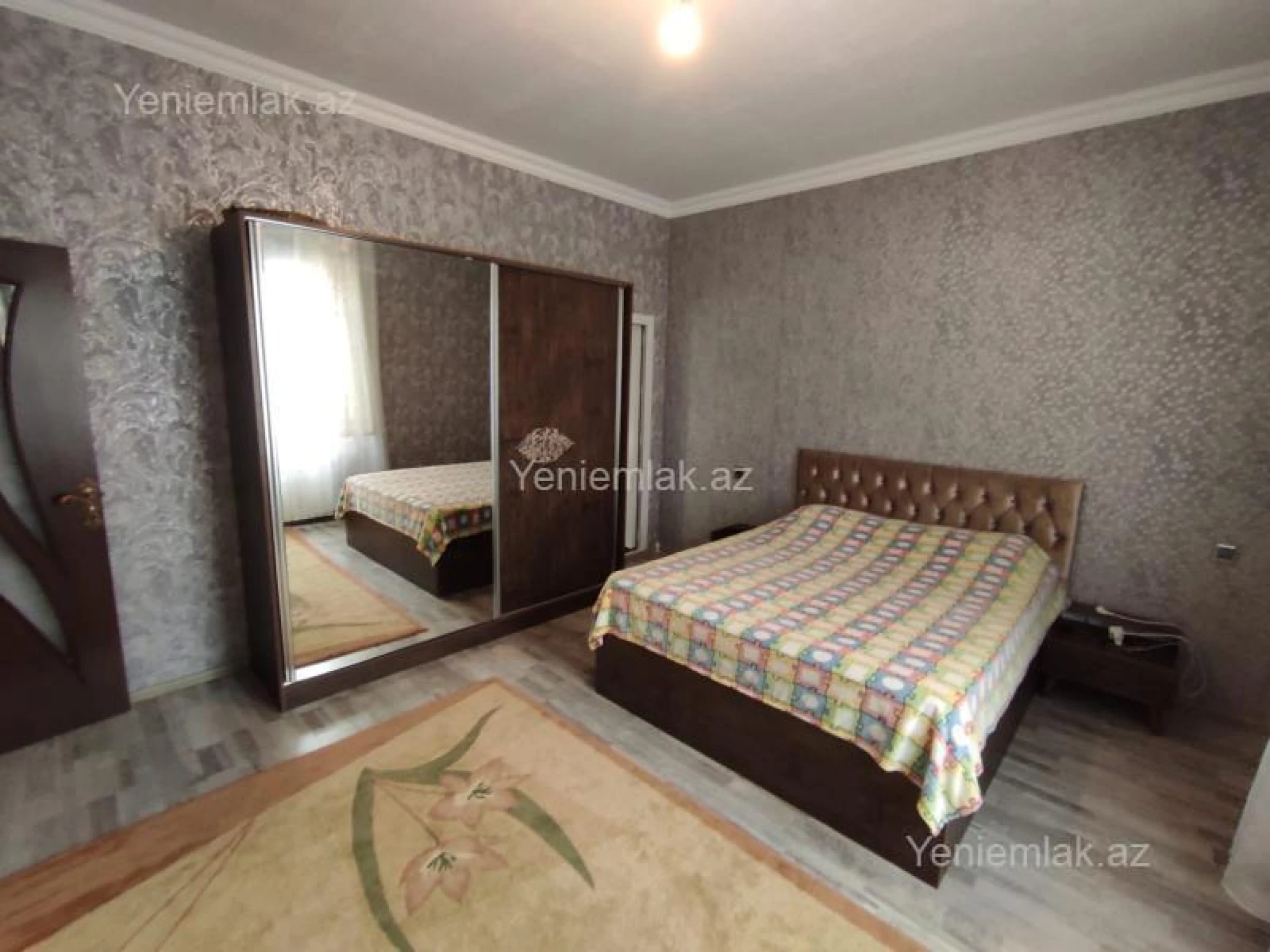 Satılır 4 otaqlı həyət evi 130 m²