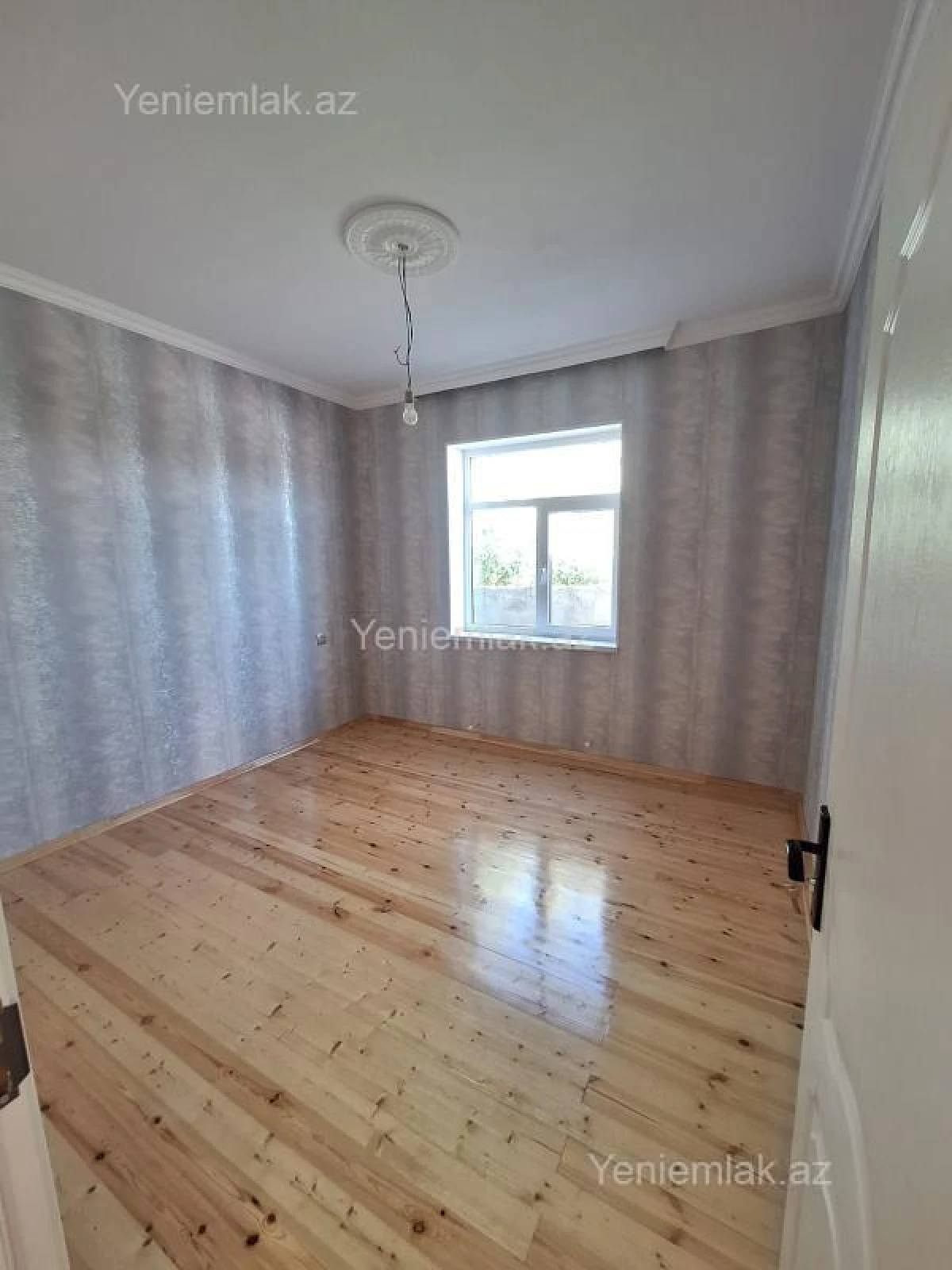 Satılır 3 otaqlı həyət evi 100 m²