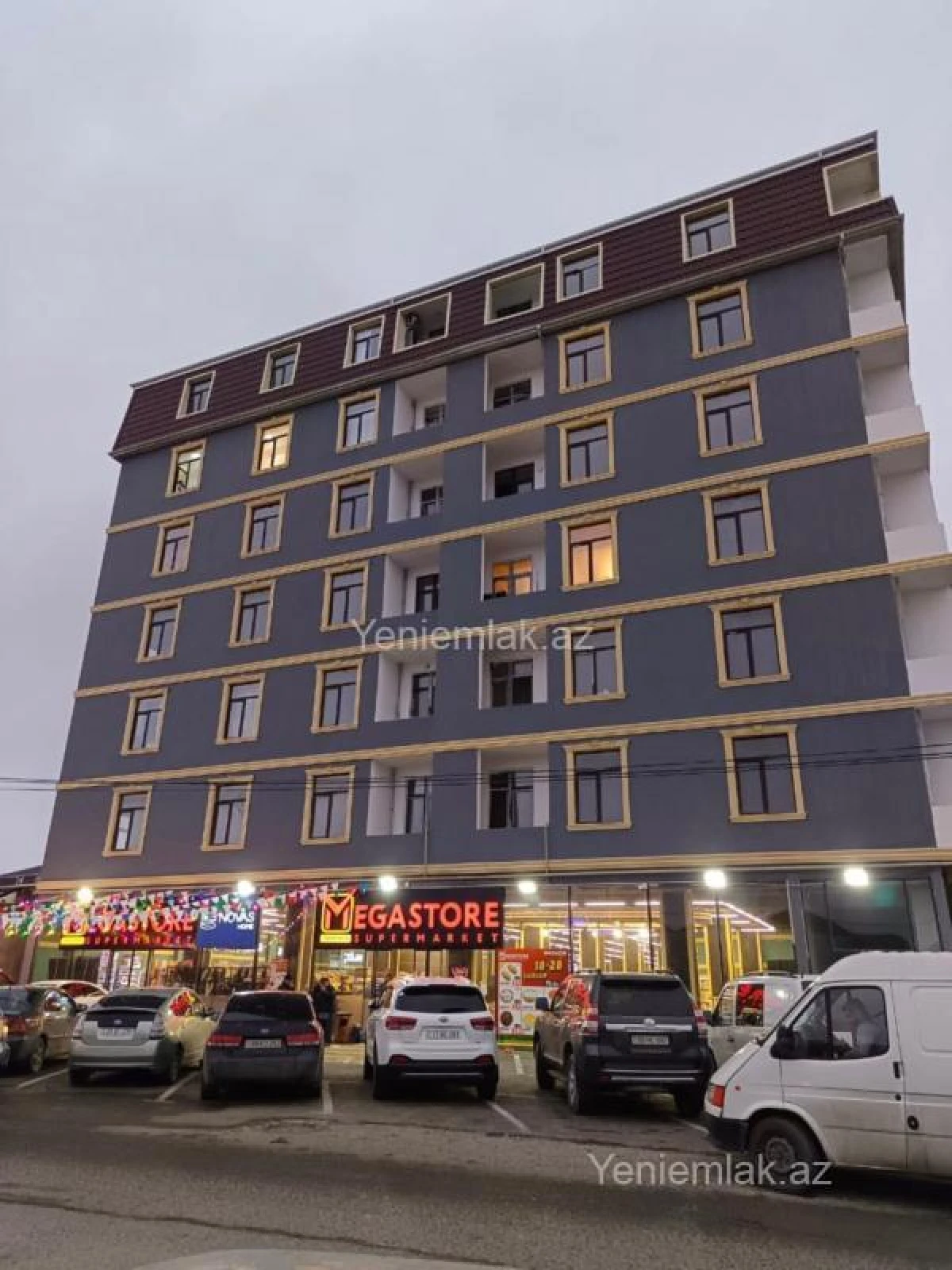 Satılır 3 otaqlı yeni tikili 83 m²