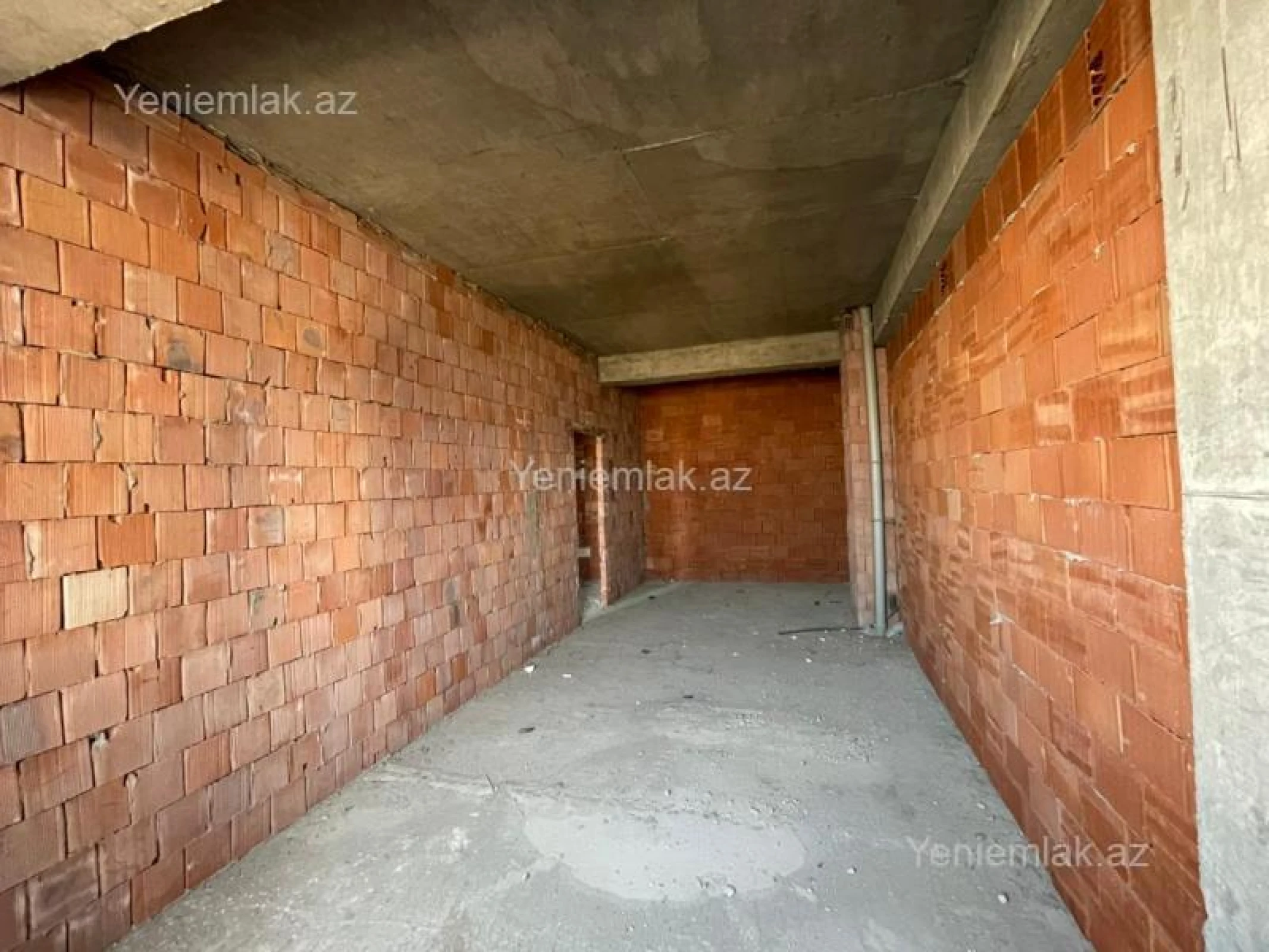 Satılır 3 otaqlı yeni tikili 83 m²