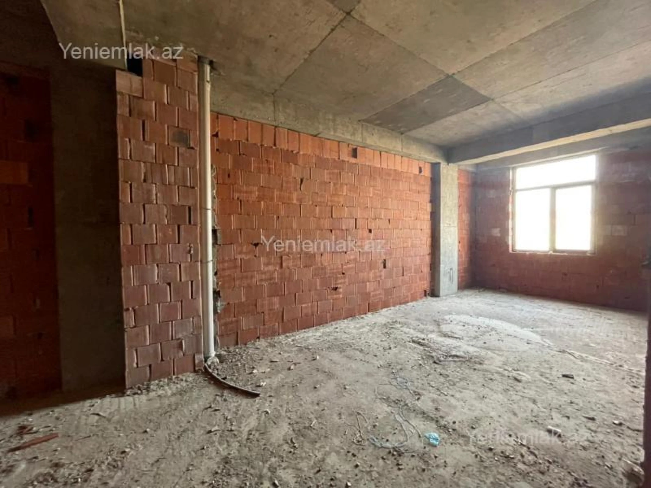 Satılır 3 otaqlı yeni tikili 83 m²