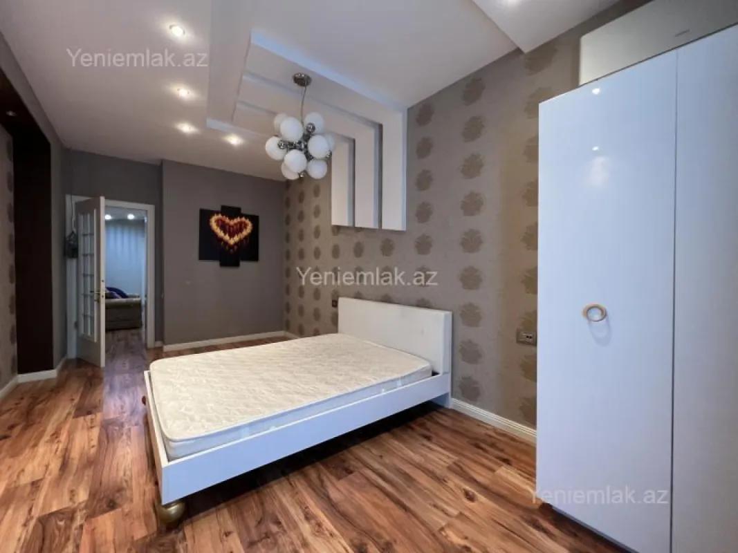 Satılır 6 otaqlı yeni tikili 400 m²