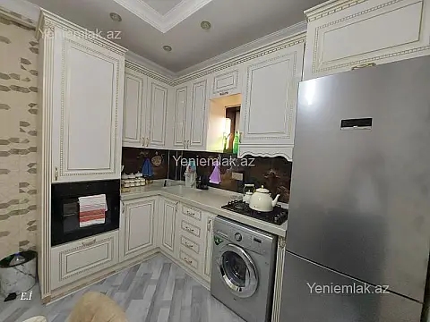 Satılır 3 otaqlı yeni tikili 83 m²
