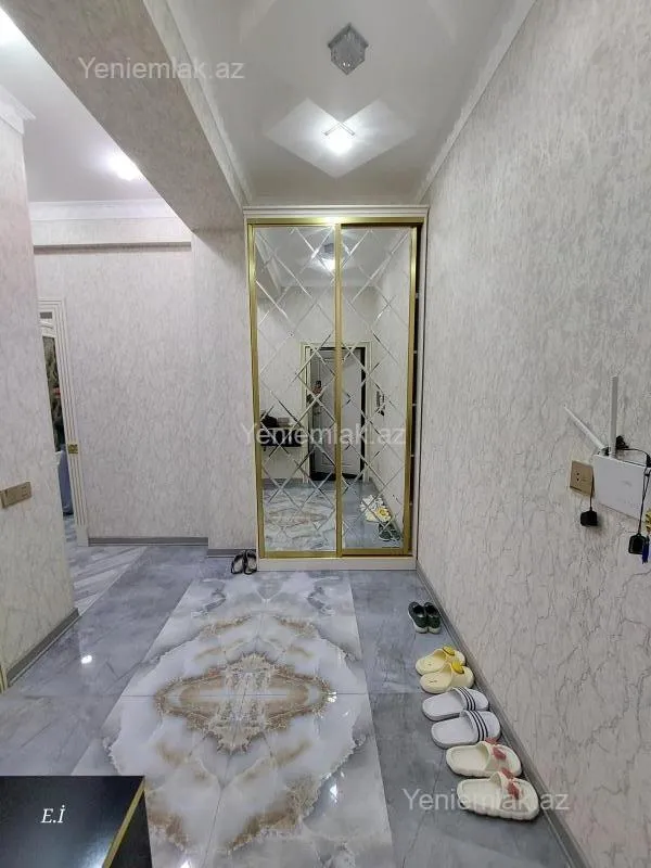 Satılır 3 otaqlı yeni tikili 83 m²