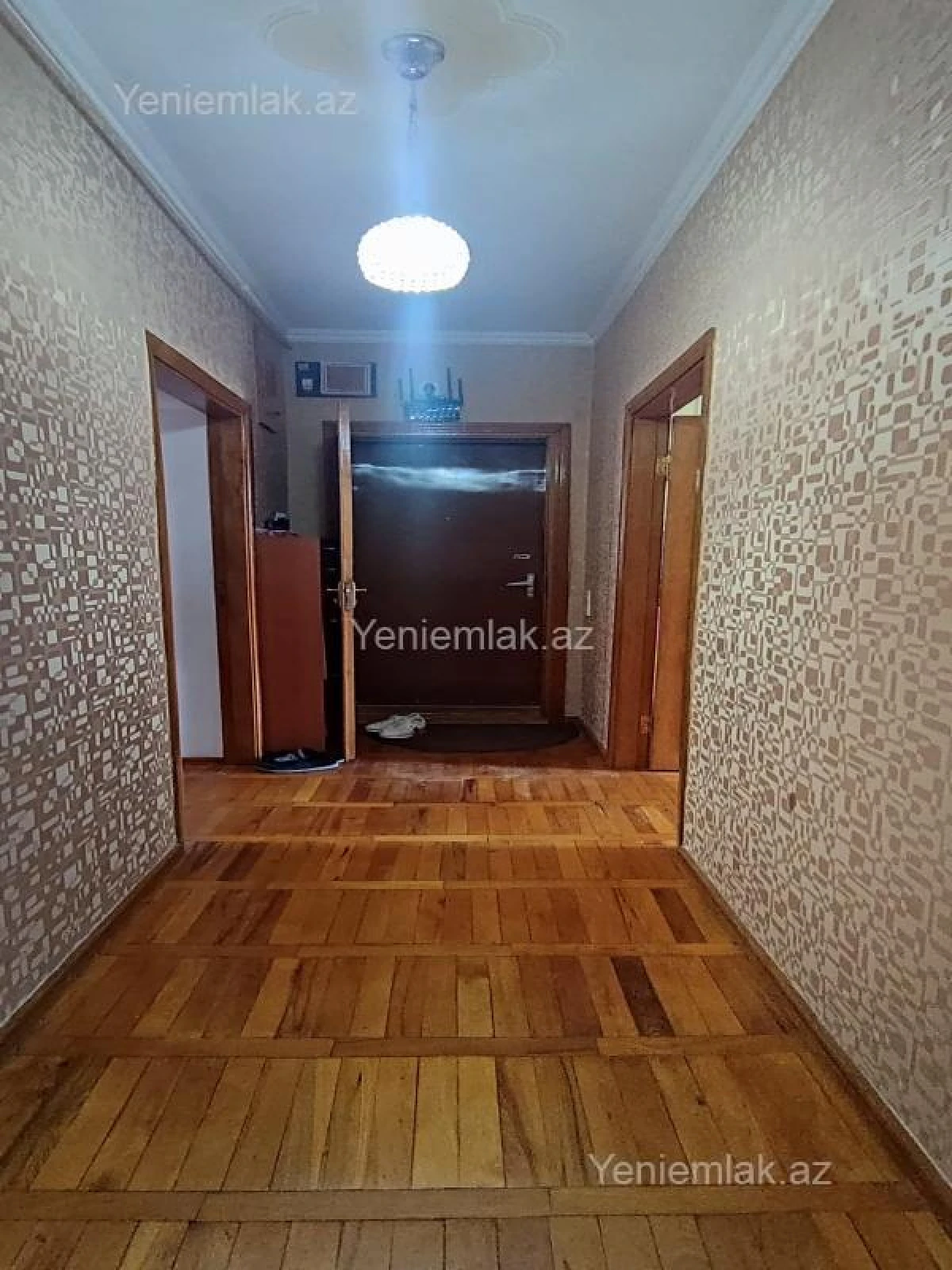 Satılır 4 otaqlı köhnə tikili 100 m²