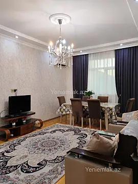 Satılır 7 otaqlı həyət evi 200 m²