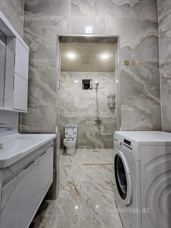 Satılır 7 otaqlı həyət evi 200 m²