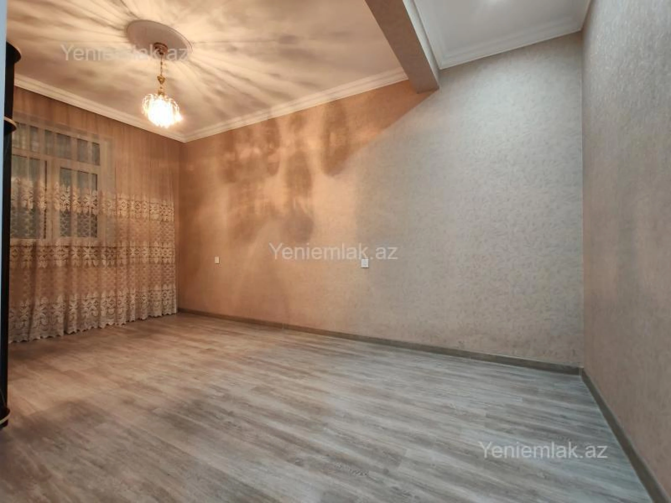 Satılır 7 otaqlı həyət evi 200 m²