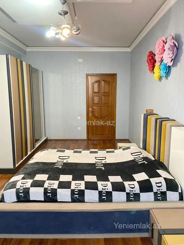 Satılır 3 otaqlı yeni tikili 118 m²
