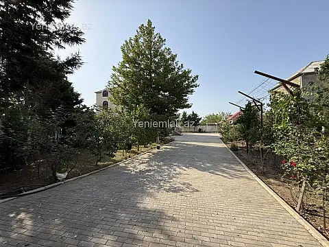 Satılır 6 otaqlı həyət evi 400 m²