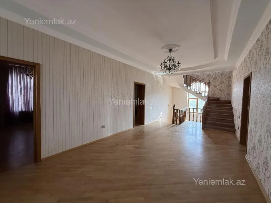 Satılır 6 otaqlı həyət evi 400 m²