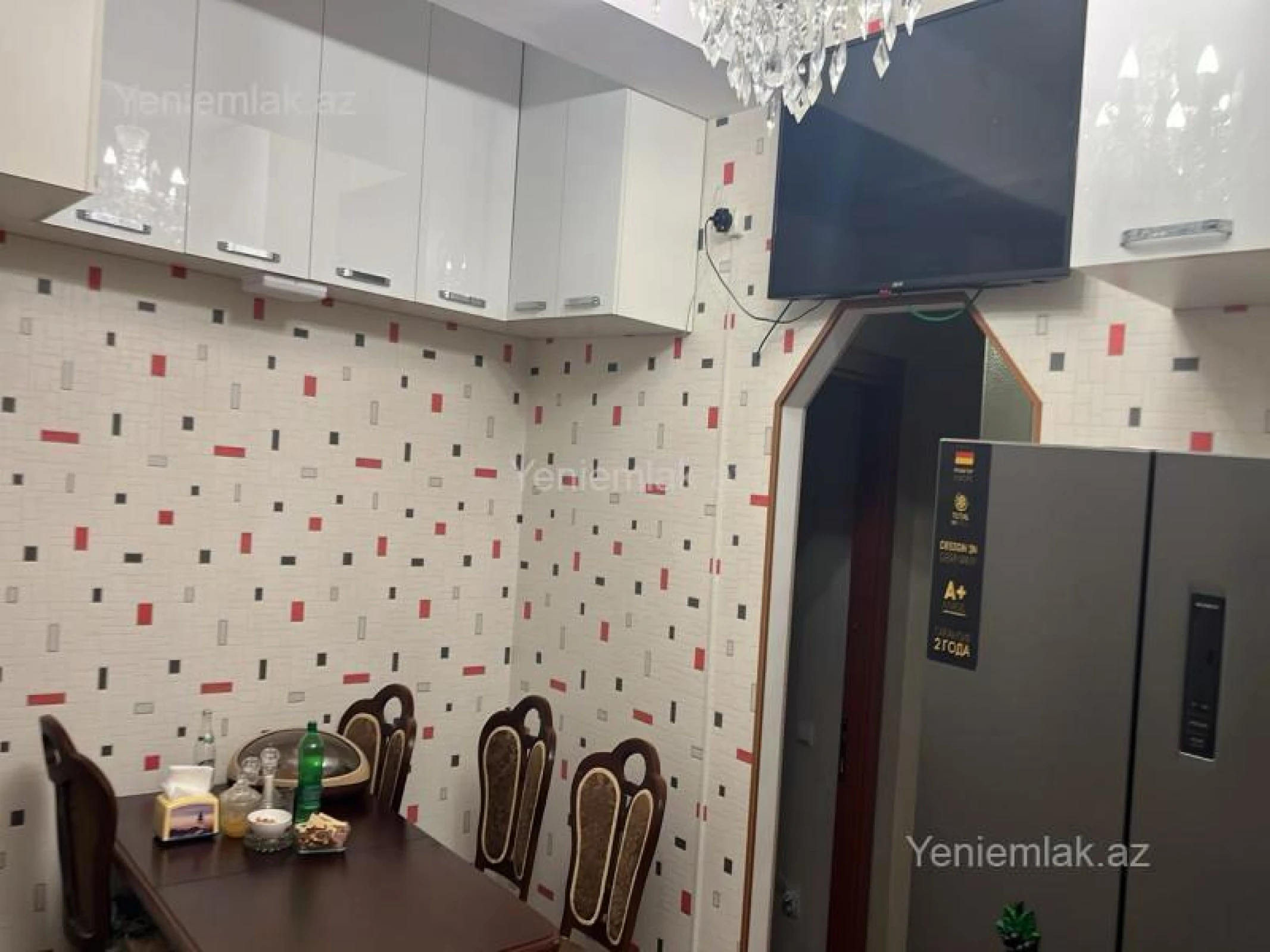 Satılır 2 otaqlı köhnə tikili 83 m²