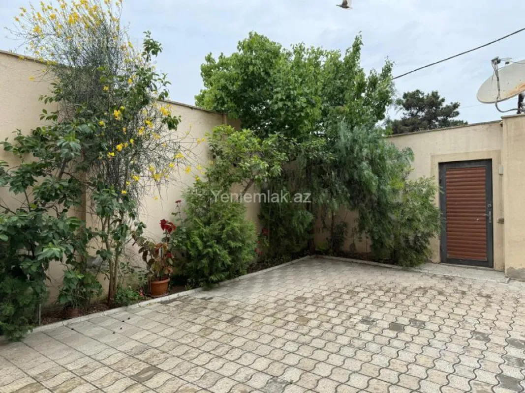 Satılır 6 otaqlı həyət evi 310 m²