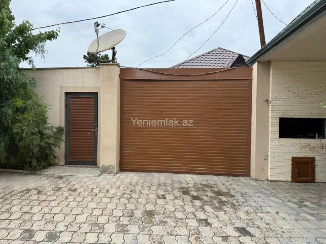 Satılır 6 otaqlı həyət evi 310 m²