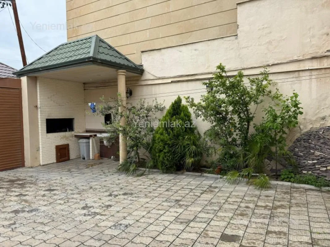 Satılır 6 otaqlı həyət evi 310 m²