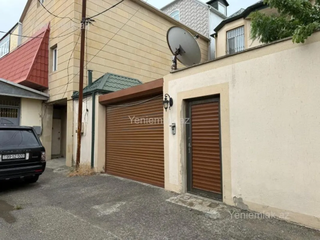 Satılır 6 otaqlı həyət evi 310 m²