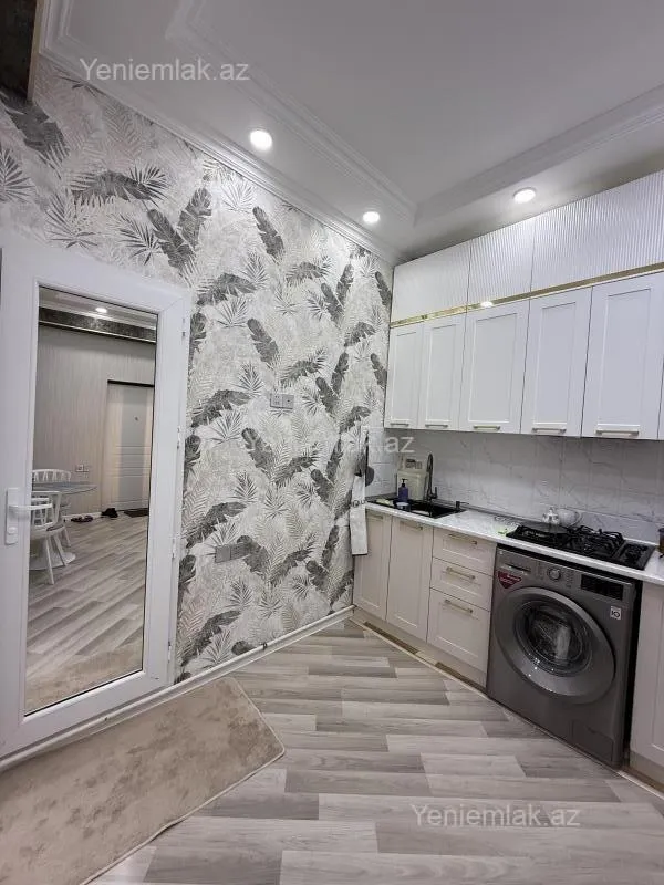 Satılır 3 otaqlı yeni tikili 70 m²