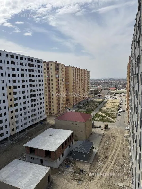 Satılır 3 otaqlı yeni tikili 70 m²