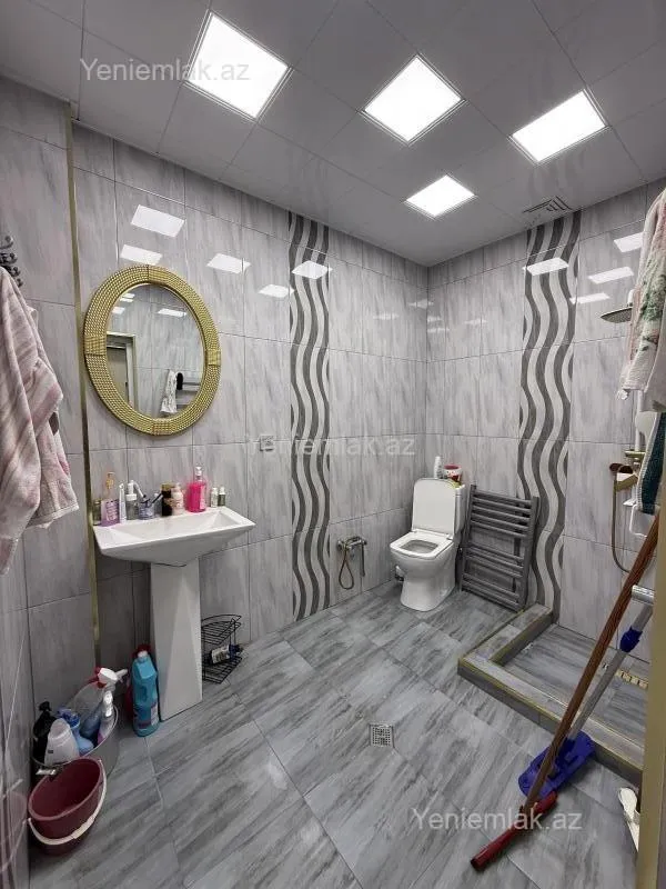 Satılır 3 otaqlı yeni tikili 70 m²