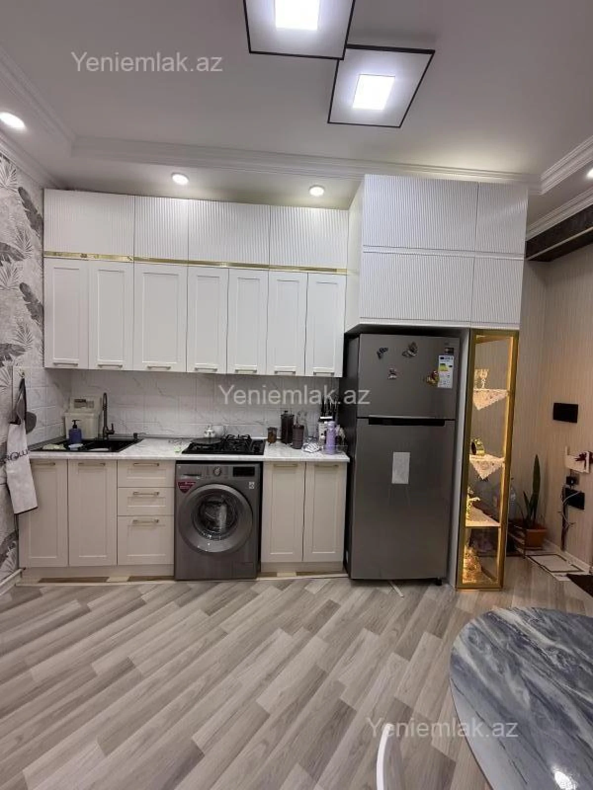 Satılır 3 otaqlı yeni tikili 70 m²