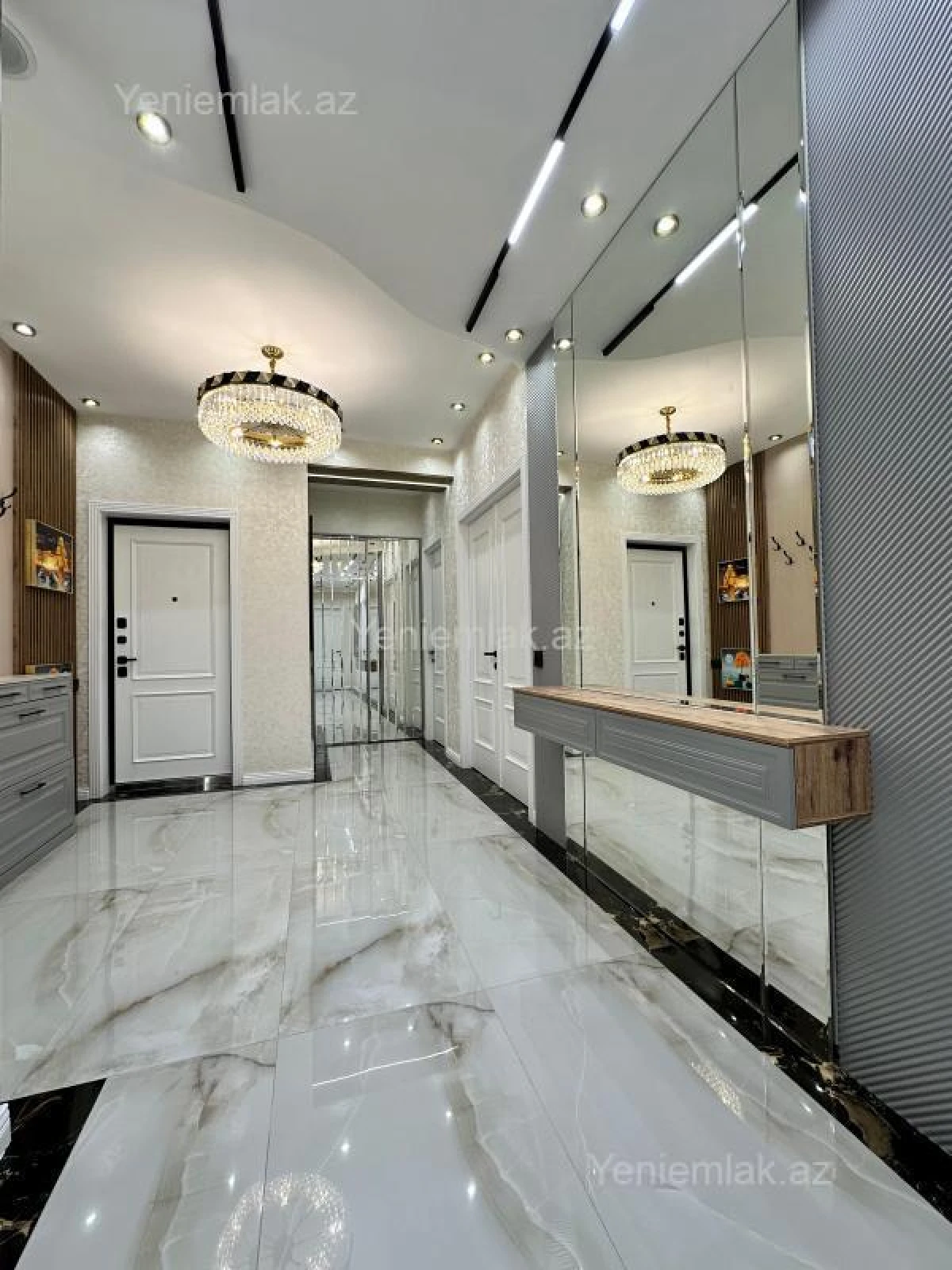 Satılır 3 otaqlı yeni tikili 135 m²