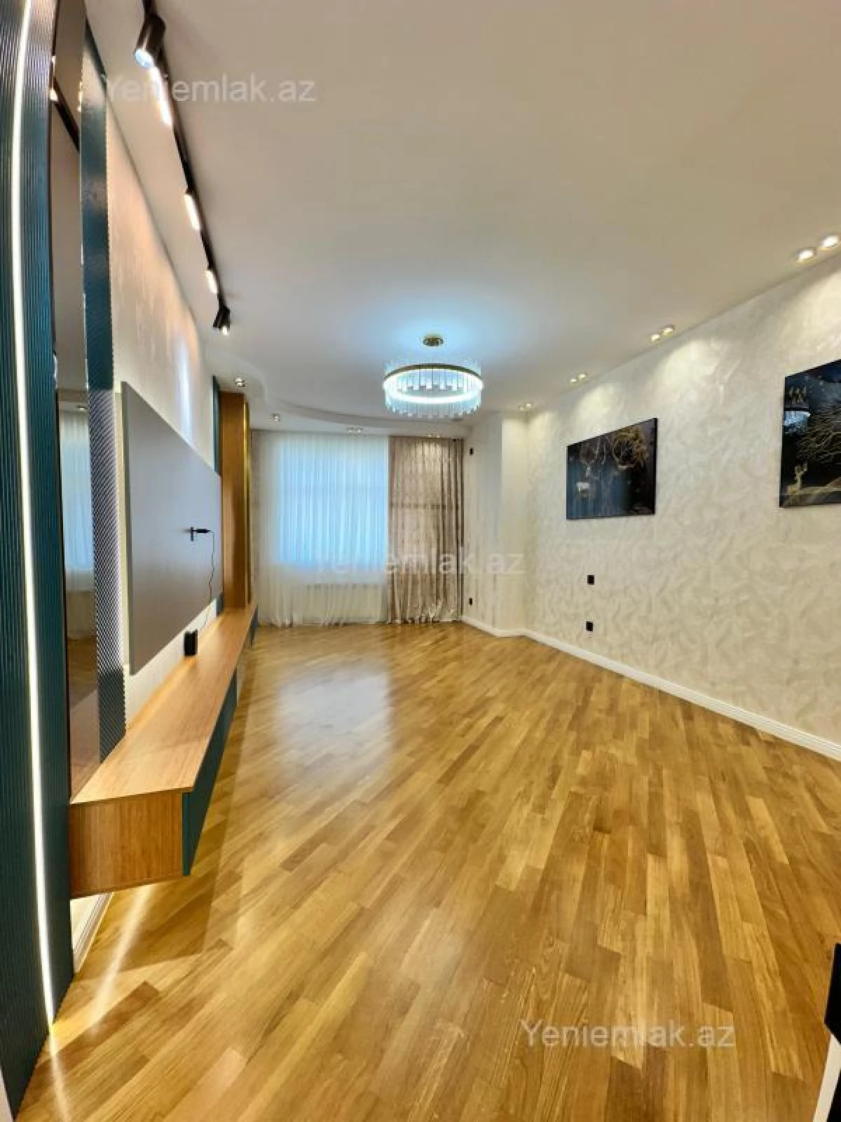 Satılır 3 otaqlı yeni tikili 135 m²