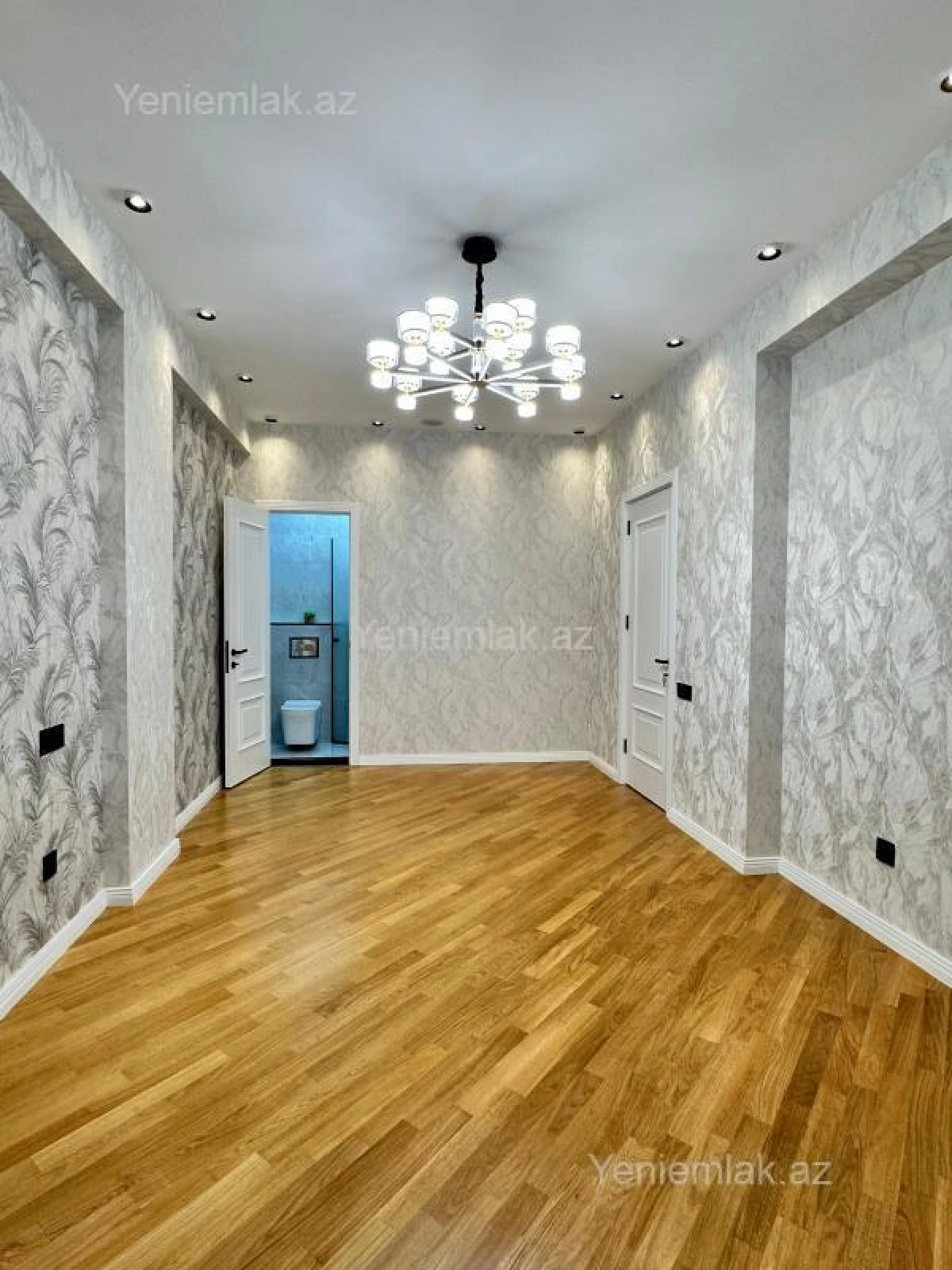 Satılır 3 otaqlı yeni tikili 135 m²