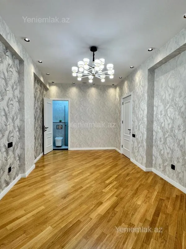 Satılır 3 otaqlı yeni tikili 135 m²