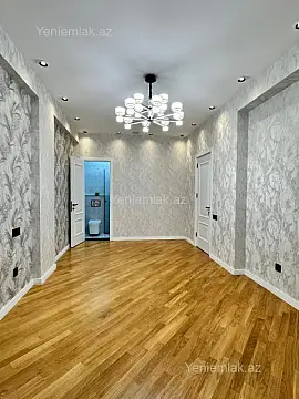 Satılır 3 otaqlı yeni tikili 135 m²