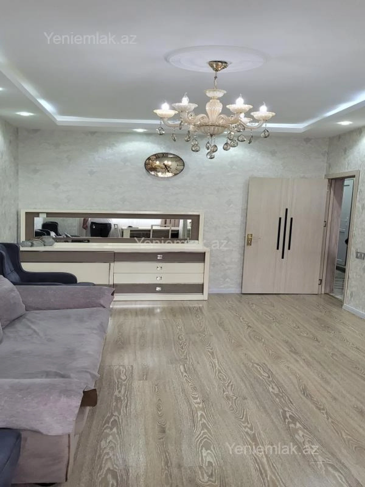 Satılır 3 otaqlı köhnə tikili 80 m²
