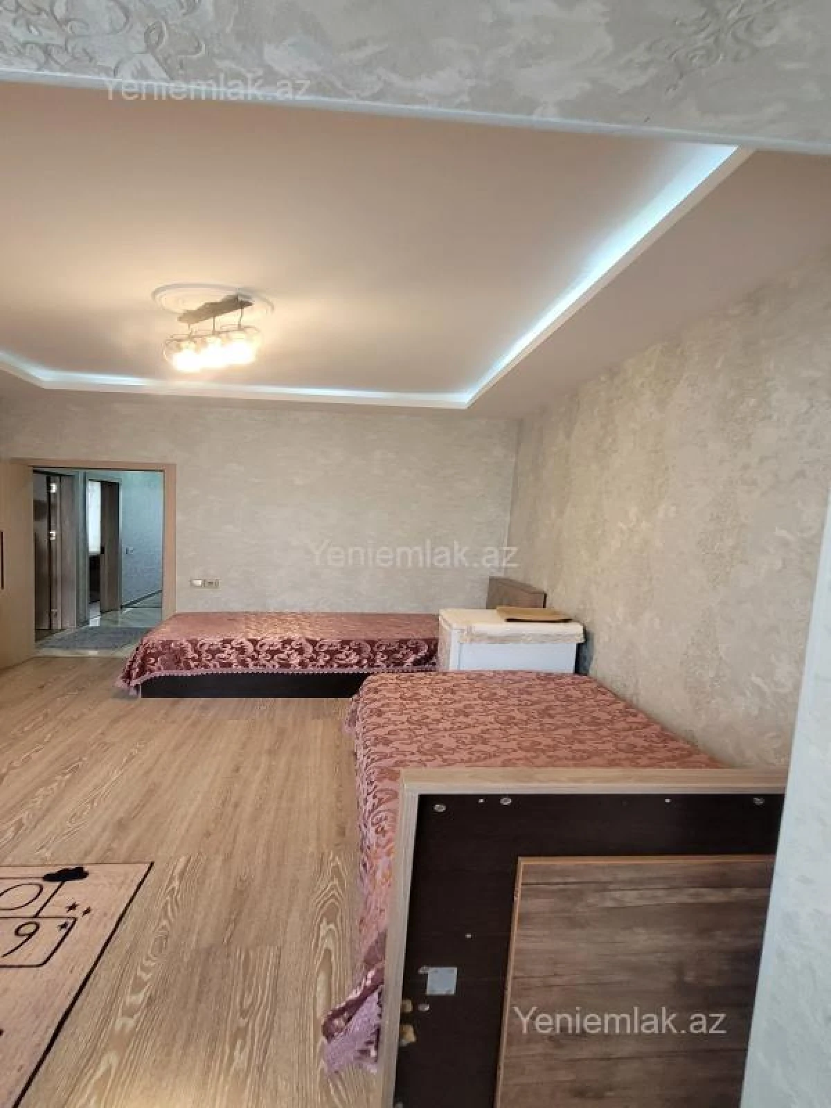 Satılır 3 otaqlı köhnə tikili 80 m²