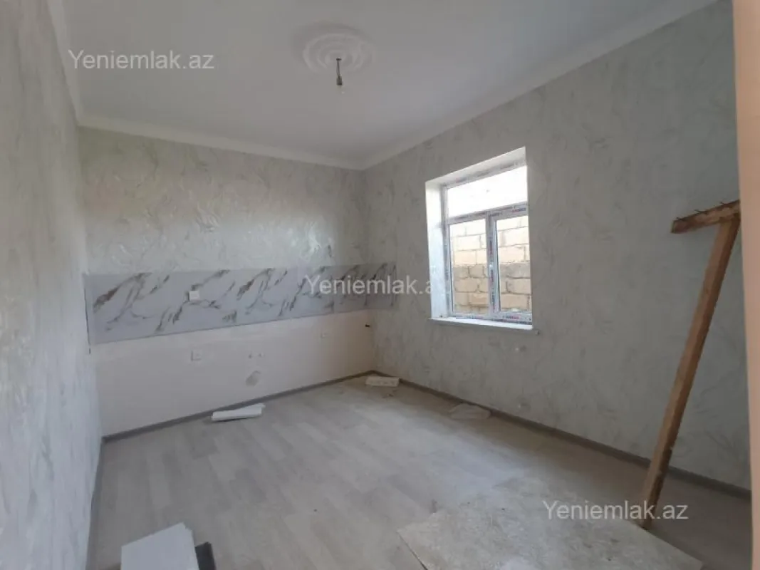 Satılır 4 otaqlı həyət evi 120 m²