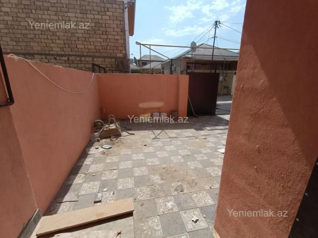 Satılır 4 otaqlı həyət evi 120 m²