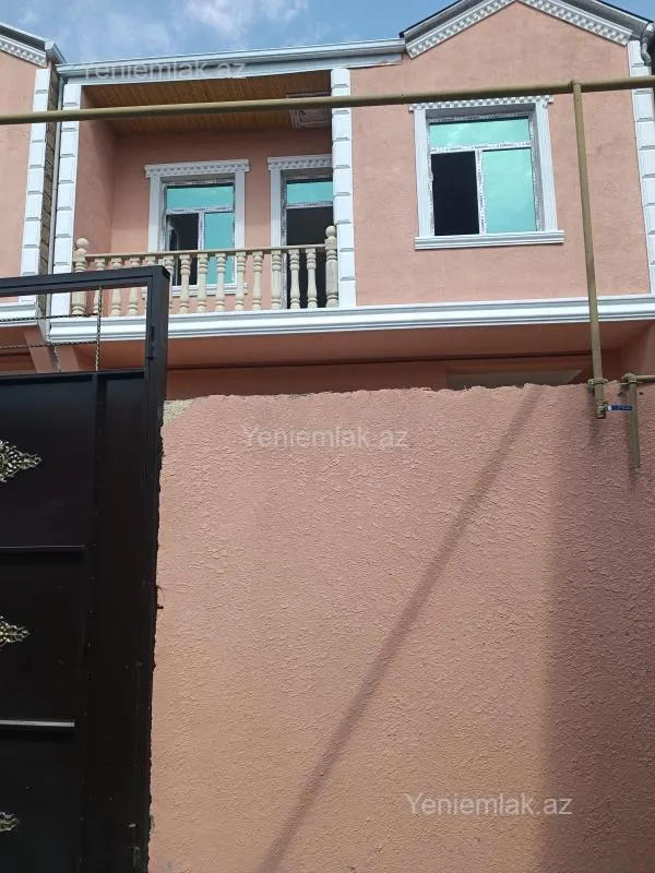 Satılır 4 otaqlı həyət evi 120 m²