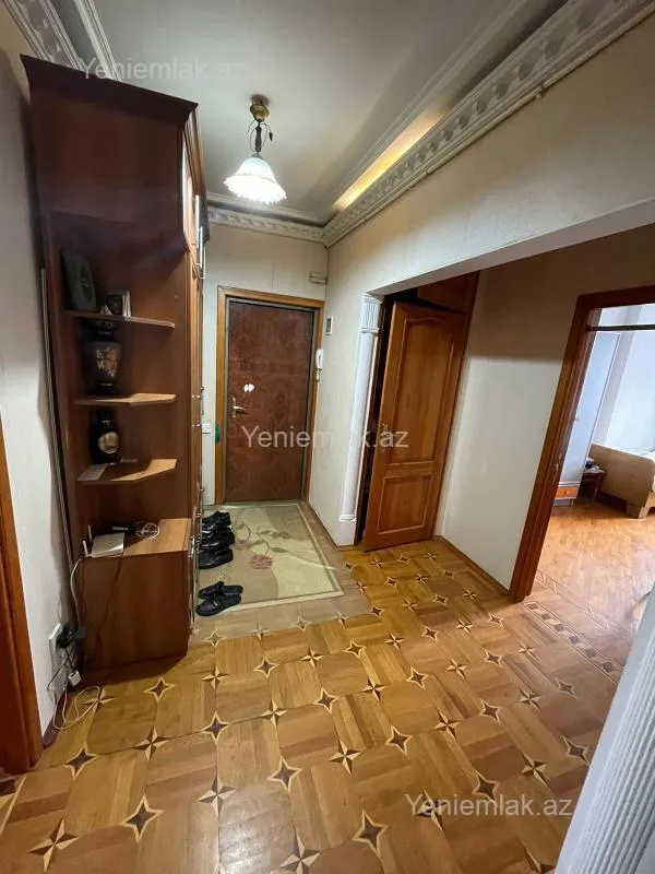 Satılır 3 otaqlı köhnə tikili 76 m²