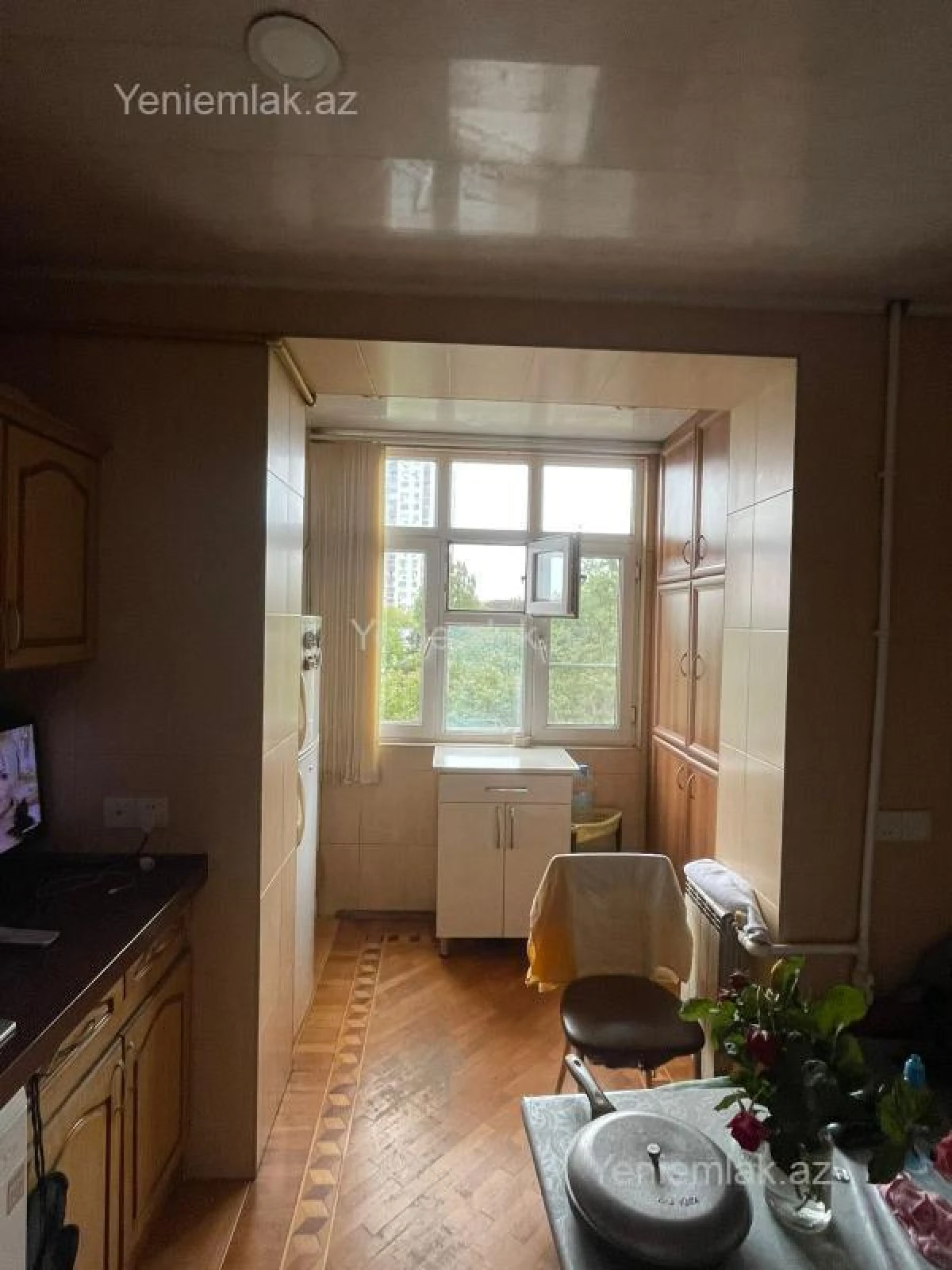 Satılır 3 otaqlı köhnə tikili 76 m²