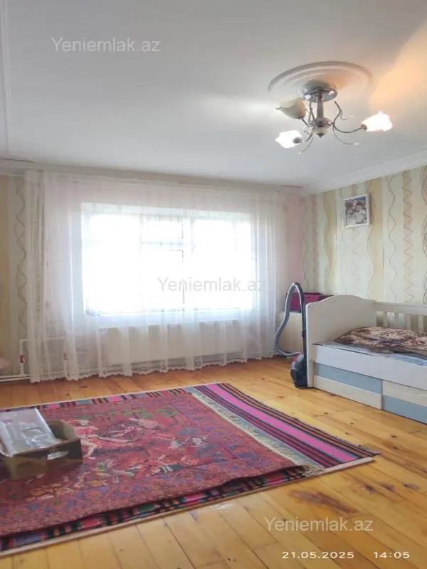 Satılır 5 otaqlı köhnə tikili 110 m²