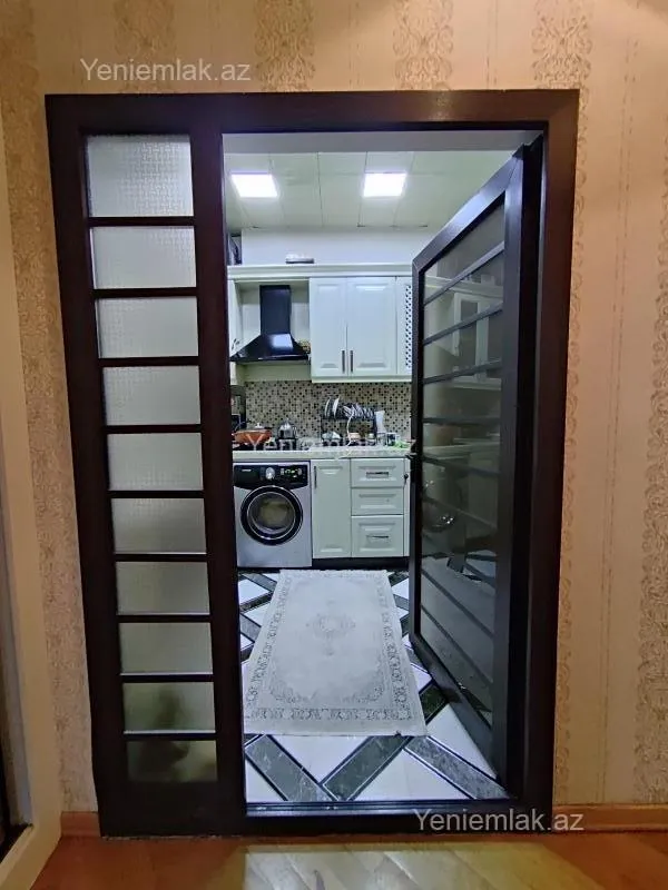 Satılır 3 otaqlı yeni tikili 100 m²