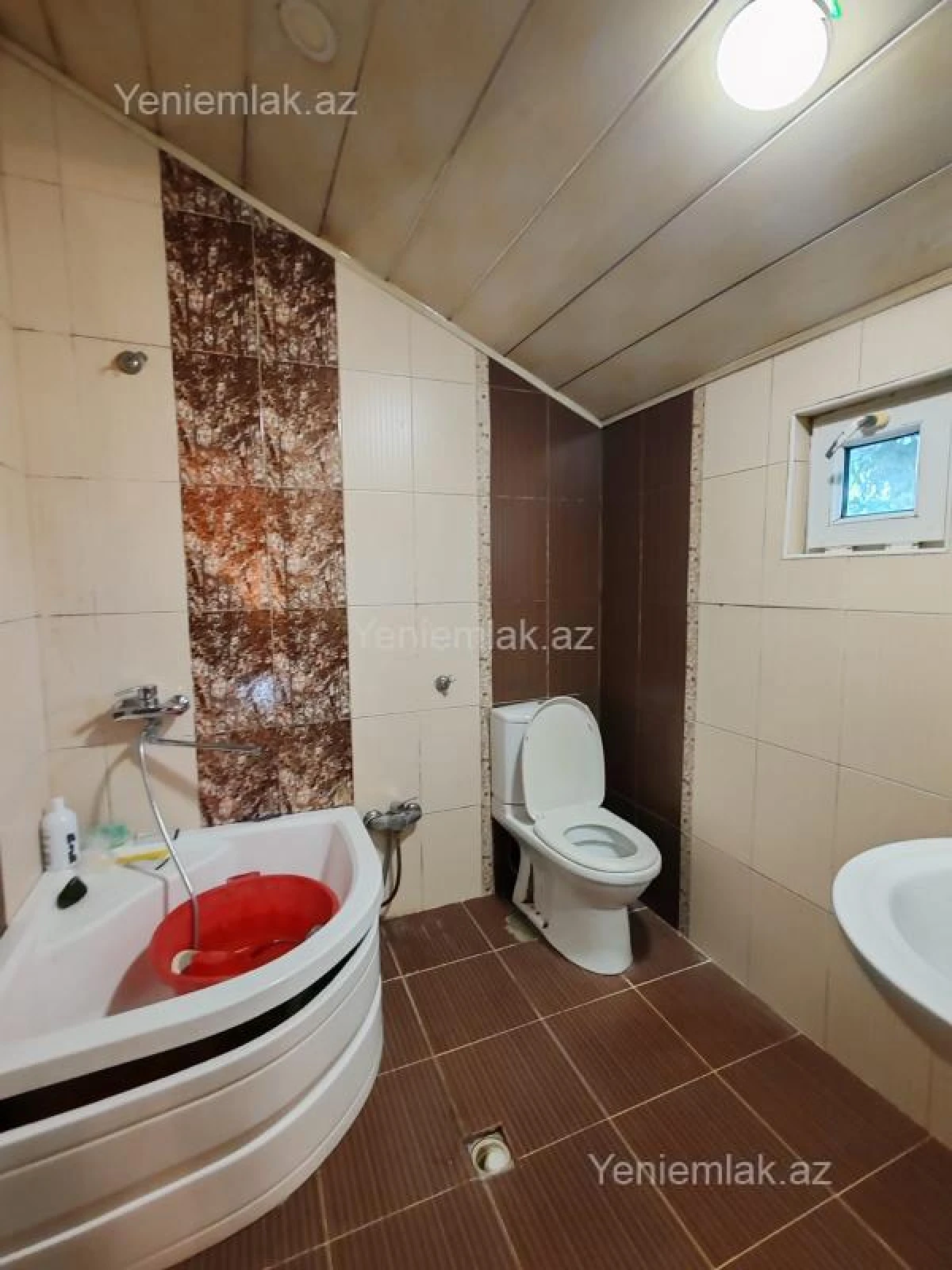 Satılır 4 otaqlı həyət evi 220 m²
